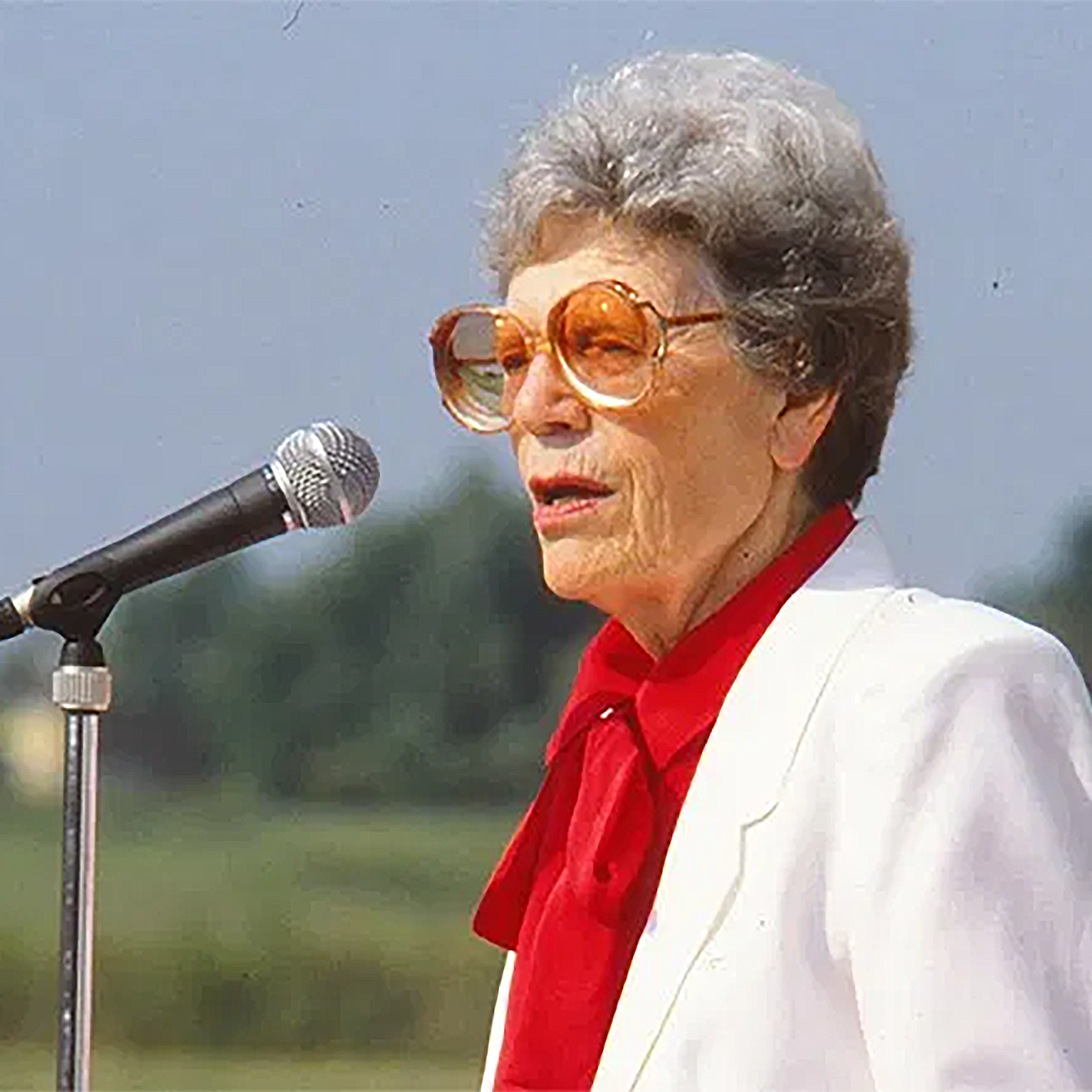 Helen Gates - Founder